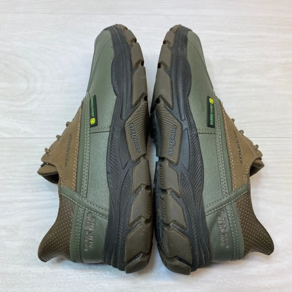 Skechers John Deere Mens 8 Wide Slip-Ins Waterproof Duck Shoes Green Leather